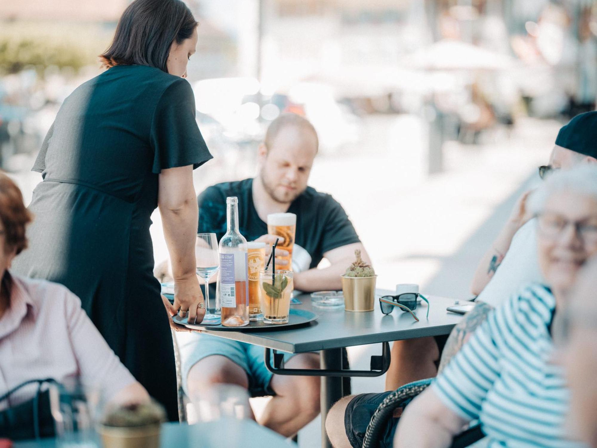 Hotel Restaurant Krone Aarberg المظهر الخارجي الصورة