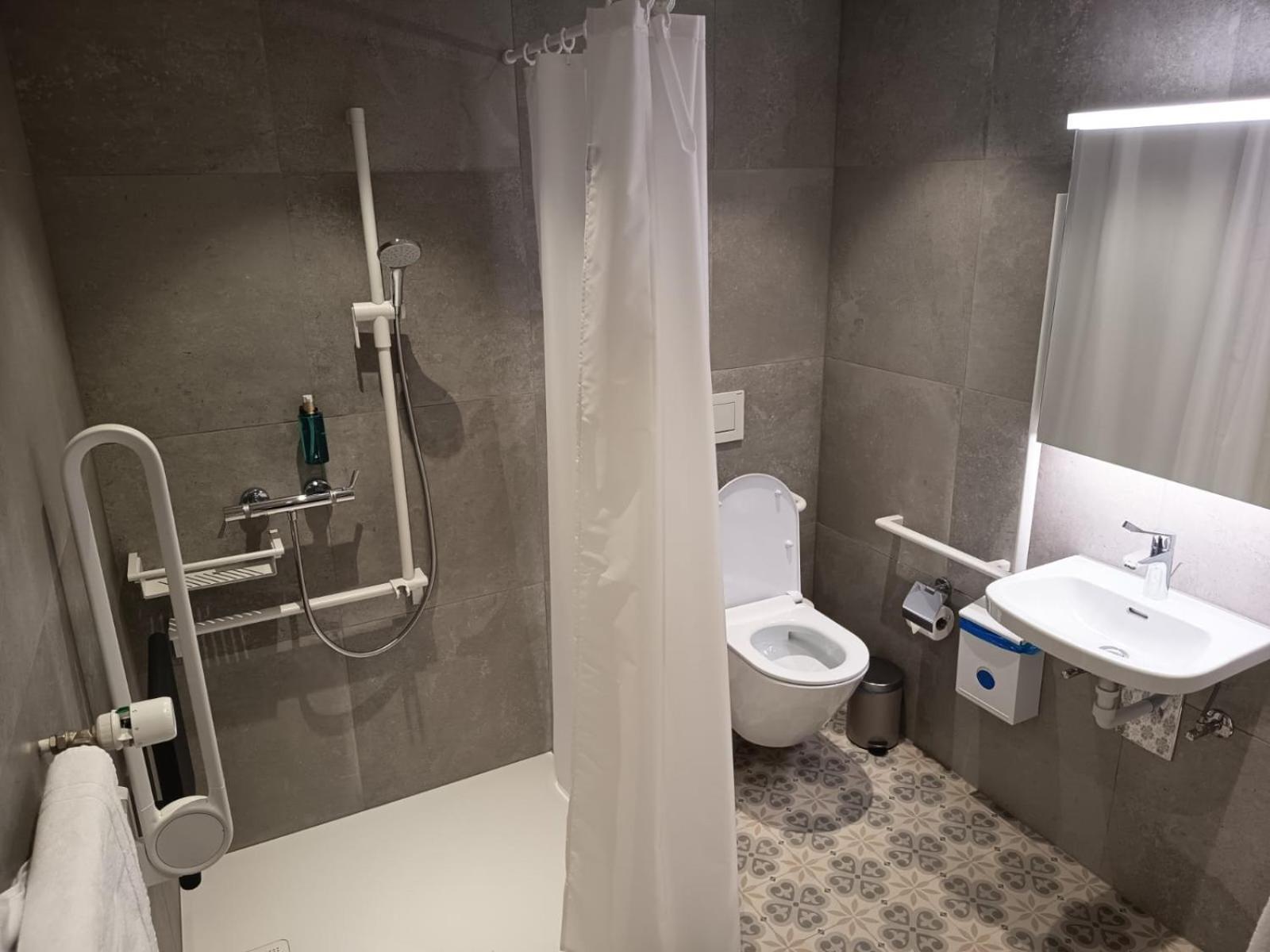 Hotel Restaurant Krone Aarberg المظهر الخارجي الصورة